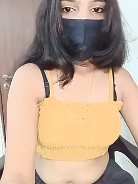 Snapshot of Cutie_babes01 chatting on June 13, 2:15 pm Cutie babes01 online show from June 13, 2:15 pm