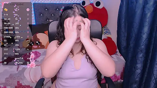 PixelKiss  online show from April 13, 10:19 am