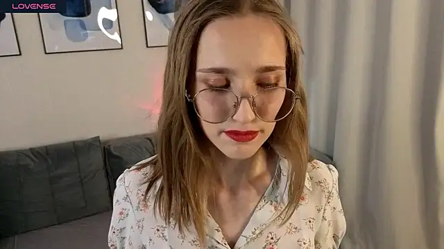 AshleyyJones online show from May 11, 2:07 pm