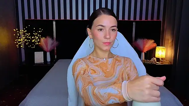 Snapshot of GracefulMichelle chatting on June 29, 7:13 pm GracefulMichelle online show from June 29, 7:13 pm
