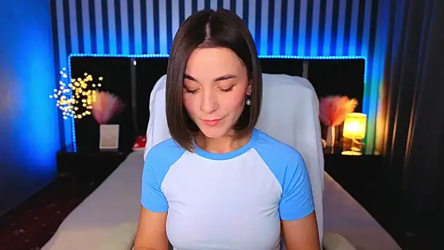 GracefulMichelle online show from April 18, 7:07 pm