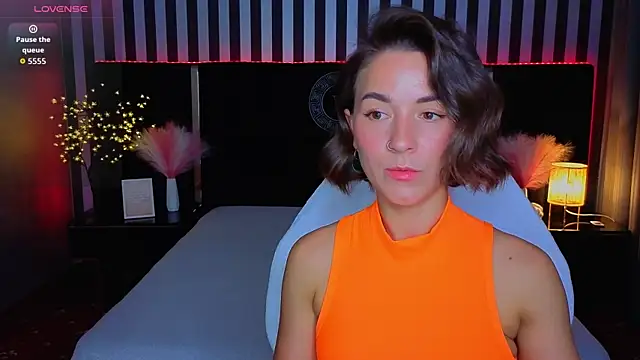 Snapshot of GracefulMichelle chatting on June 14, 7:37 pm GracefulMichelle online show from June 14, 7:37 pm