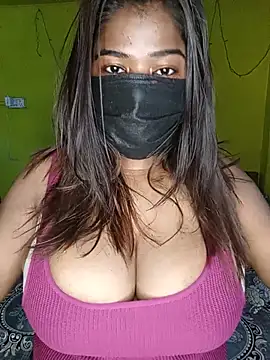 Snapshot of NISHHAA chatting on July 21, 10:49 am NISHHAA online show from July 21, 10:49 am