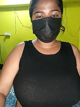 Snapshot of NISHHAA chatting on July 7, 8:23 pm NISHHAA online show from July 7, 8:23 pm