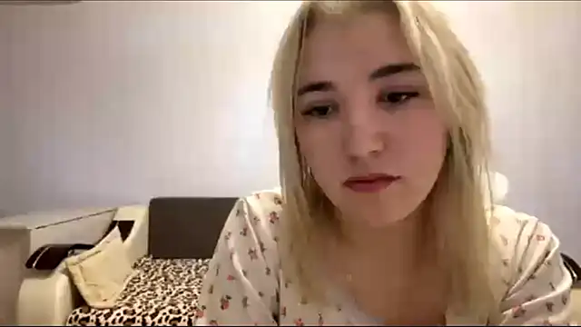 MerryVideo online show from March 27, 4:52 pm