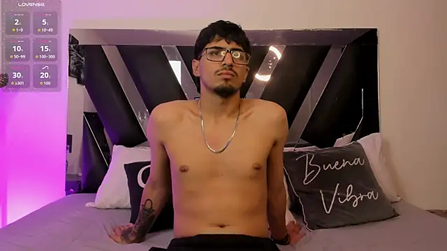 Mia Iron online show from April 15, 2:21 pm