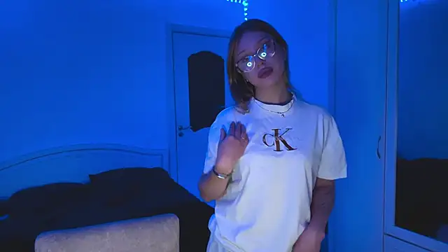 Stefifany online show from February 24, 2:29 pm