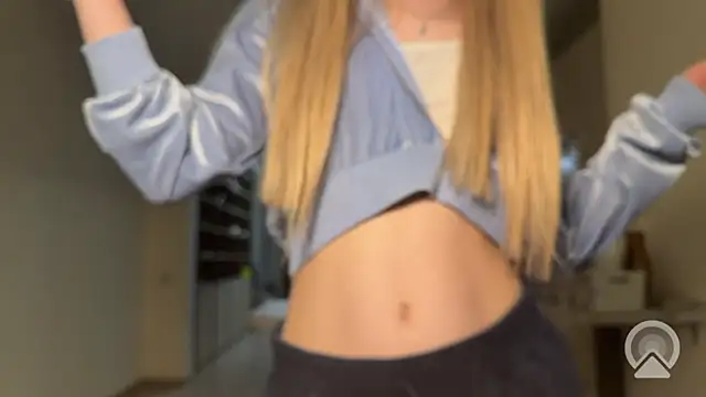 Snapshot of alicelanei chatting on March 1, 5:13 pm alicelanei online show from March 1, 5:13 pm