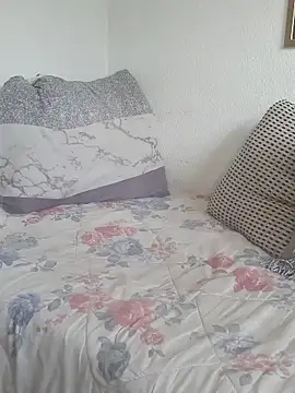 xxBootyBanger23xx online show from March 9, 4:10 pm