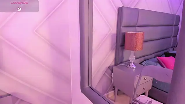 VinkSmokee online show from March 18, 6:31 pm