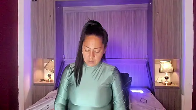 AllieBennet online show from March 20, 7:37 pm