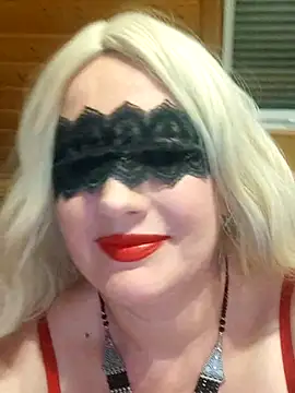 Chantal6996 online show from March 2, 8:38 pm