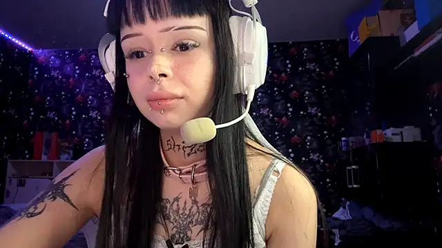 Snapshot of Luna_Sohotti chatting on February 25, 3:12 pm Luna Sohotti online show from February 25, 3:12 pm