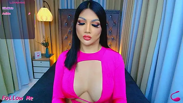 Laureen Hilton online show from March 24, 11:43 am