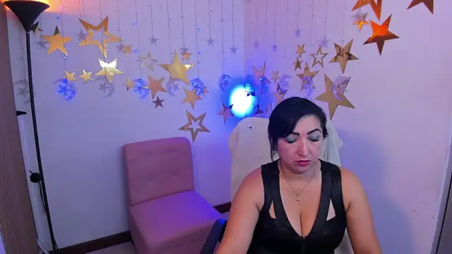 Snapshot of alma_tb1 chatting on February 17, 1:08 pm alma tb1 online show from February 17, 1:08 pm