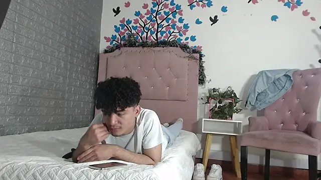 albell hot  online show from February 18, 8:49 pm