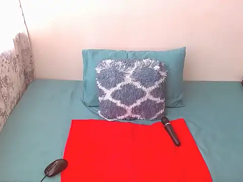 ChocoSlenderXXX online show from June 19, 11:38 am