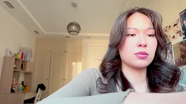 HannaOreo online show from April 3, 8:32 am