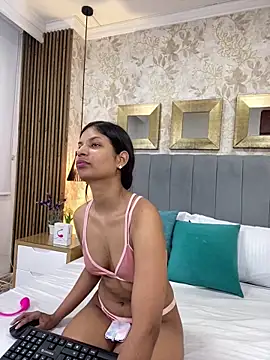 AnnaLoren  online show from March 23, 1:44 pm