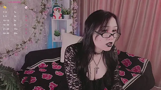 ThoraHaring online show from March 23, 5:07 am