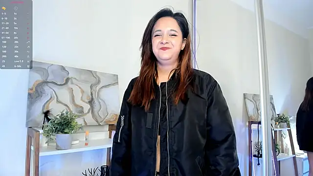 GrayceVavra online show from March 27, 5:03 pm