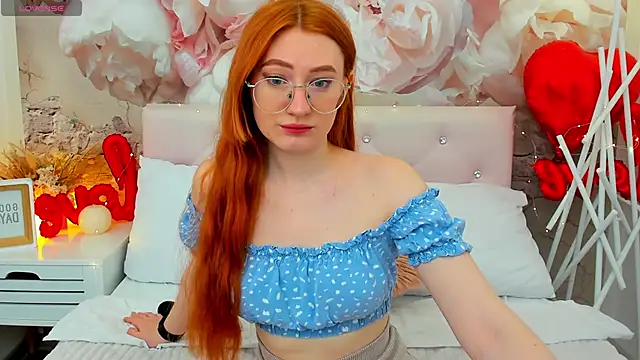 TinaHarp online show from April 4, 5:14 am