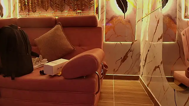 SilkNyx online show from February 19, 8:28 pm