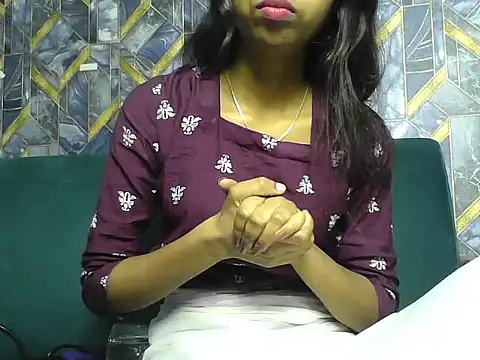 Rani1993 online show from April 7, 7:37 pm