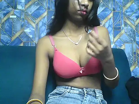 Rani1993 online show from March 28, 5:14 pm