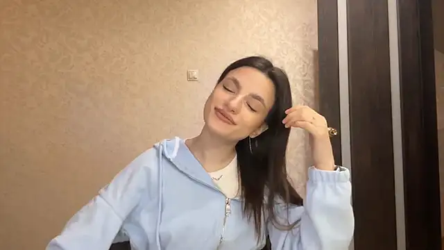 Snapshot of Kosandra_k chatting on February 23, 2:28 pm Kosandra k online show from February 23, 2:28 pm