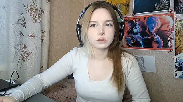 Snapshot of MilaTyan chatting on May 3, 3:04 pm MilaTyan online show from May 3, 3:04 pm