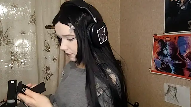 Snapshot of MilaTyan chatting on February 26, 5:13 pm MilaTyan online show from February 26, 5:13 pm