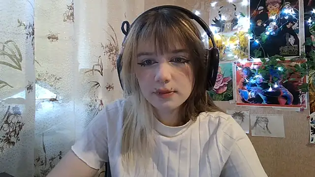 Snapshot of MilaTyan chatting on July 12, 3:02 pm MilaTyan online show from July 12, 3:02 pm
