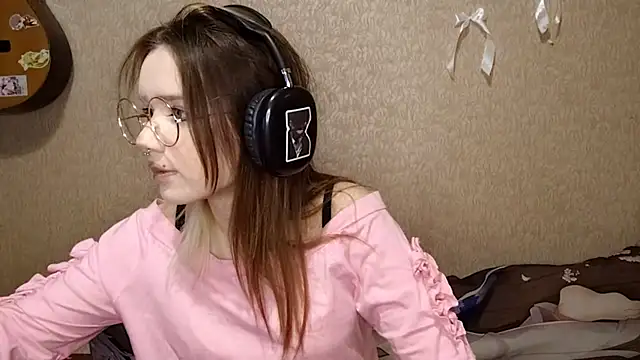 MilaTyan online show from March 8, 5:05 pm