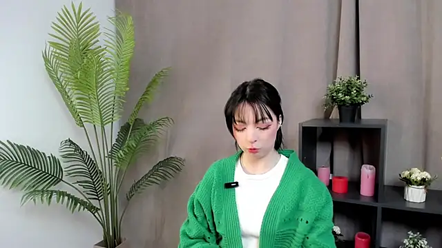 Snapshot of EndaMatheus chatting on February 17, 4:04 pm EndaMatheus online show from February 17, 4:04 pm