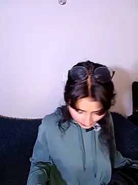 Lili  Clan online show from March 4, 11:01 pm