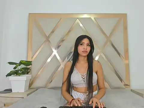 Carlotaasm online show from March 13, 4:39 am