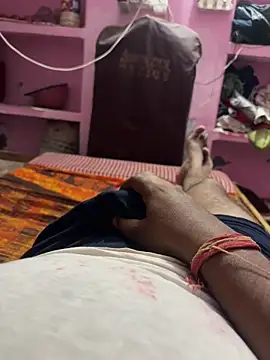 pussylicker9927 online show from May 12, 8:21 am