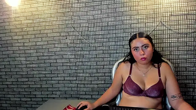 hillary bigbutt online show from March 29, 4:47 am