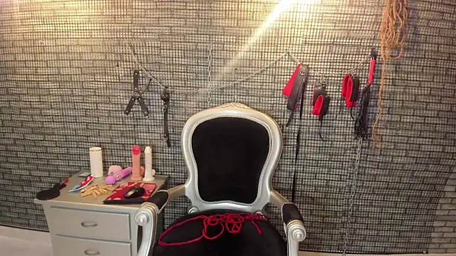 hillary bigbutt online show from April 6, 3:57 pm