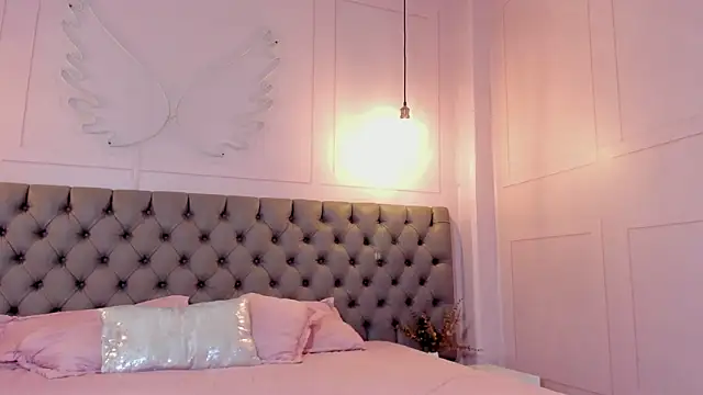 hillary bigbutt online show from March 10, 4:05 am