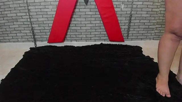 hillary bigbutt online show from May 23, 9:36 pm