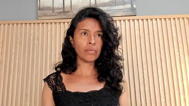 samantha duart3 online show from April 9, 11:38 am