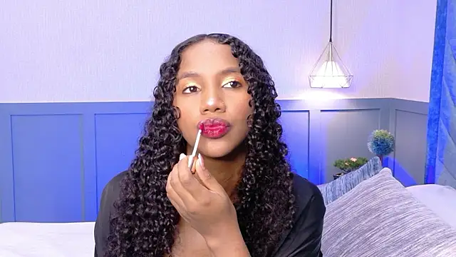 Chloe-Rose- online show from March 12, 3:23 am