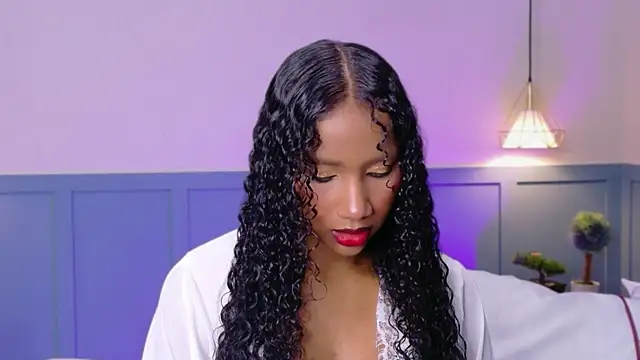 Chloe-Rose- online show from April 30, 4:30 am