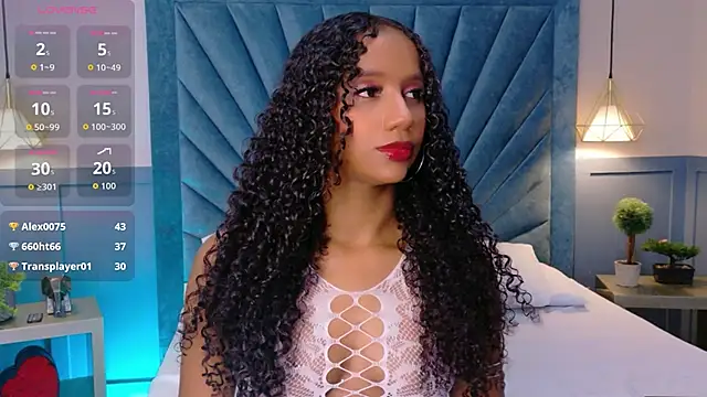 Snapshot of Chloe-Rose- chatting on June 5, 4:50 am Chloe-Rose- online show from June 5, 4:50 am