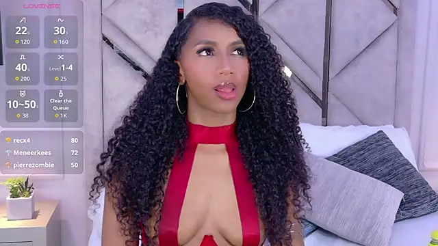 Snapshot of Chloe-Rose- chatting on June 30, 3:06 am Chloe-Rose- online show from June 30, 3:06 am