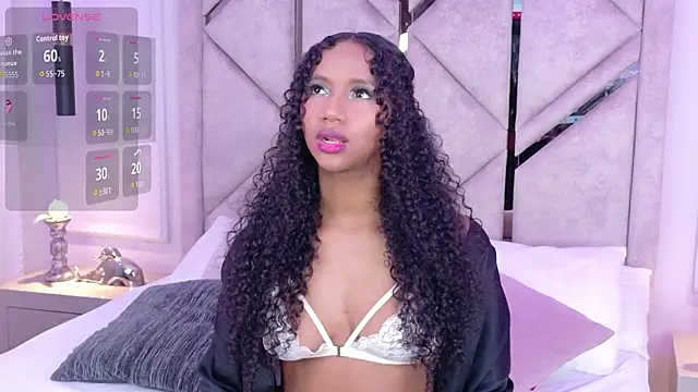 Chloe-Rose- online show from March 26, 4:00 am