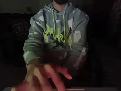 Snapshot of Robyne_xx chatting on March 4, 5:31 pm Robyne xx online show from March 4, 5:31 pm