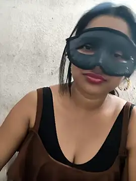 Cute-aryaa online show from April 19, 5:14 pm